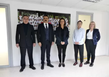 Dikili Belediye Başkanı Kırgöz, Başkan Akdurak’ı Ziyaret Etti