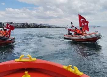 Denizdeki Kortej (II)