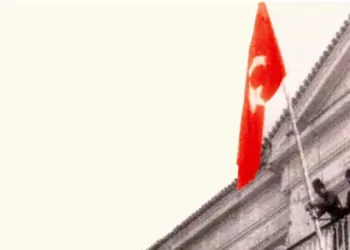 İzmir'in Dağlarında Çiçekler Açtı ''100. Yıl''