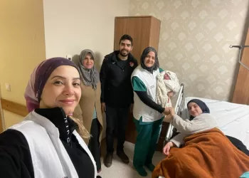 Yeryüzü Doktorları'nın Deprem Bölgesindeki Çalışmaları