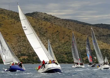 Schüco - Bayk Kış Trofesinde Yelkenler Turizm Haftası İçin Açıldı!