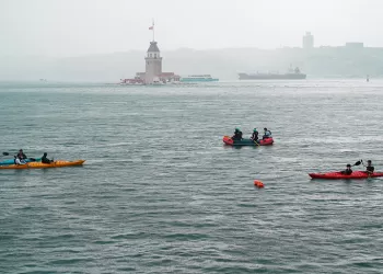 Kız Kulesi'nin de Deniz Dip Temizliği Yapıldı
