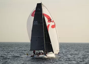 Marmara'yı En Hızlı Geçen Takım, “Eker Süzme” ile Eker Sailing Team Oldu