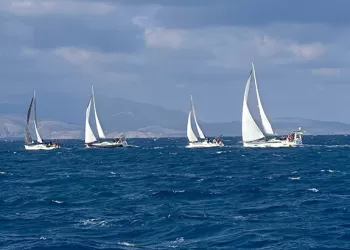 EAYK Çeşme Marina 2024 Kış Trofesi 2. Ayak Yarışları Düzenlendi