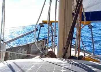 Maksat Yelkenlide Muhabbet Olsun