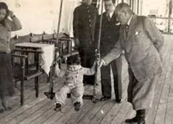 Tüm Çocukların ve Kendini Çocuk Hissedenlerin Bayramı Kutlu Olsun