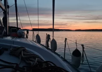 Deniz ve Yelkenle İç İçe Bir Yaşam