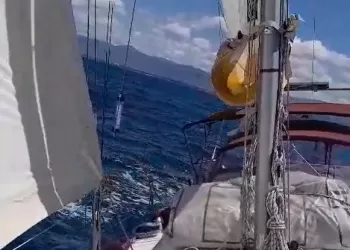 Mevsim Kış Olsada Yelkenden Kopamıyoruz