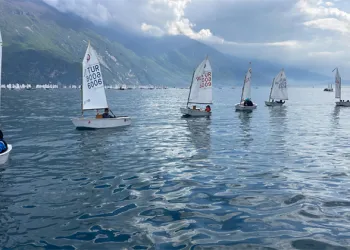 Küçük Yelkencilerden Büyük Başarı