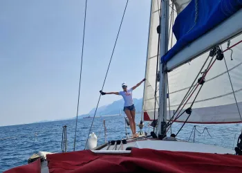 Denize Aşık İki Ruh, Bir Tekne ve Bir Hayal: Gerçek Olabilir mi?