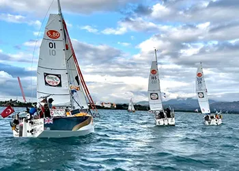 Yarış İçinde Yarış