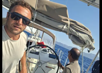 Rüzgârın Peşinde Bir Ömür