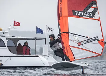 2025-2026 TYF Yelken Ligi 1. Ayak IQ Foil Federasyon Kupası Yarışları Başladı