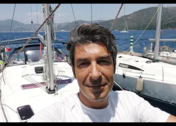 Tek Başına Yelken Seyri: Rüzgâra Karşı, Kendinle Baş Başa