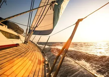 Yelkenlide Direkler ve Bölümleri