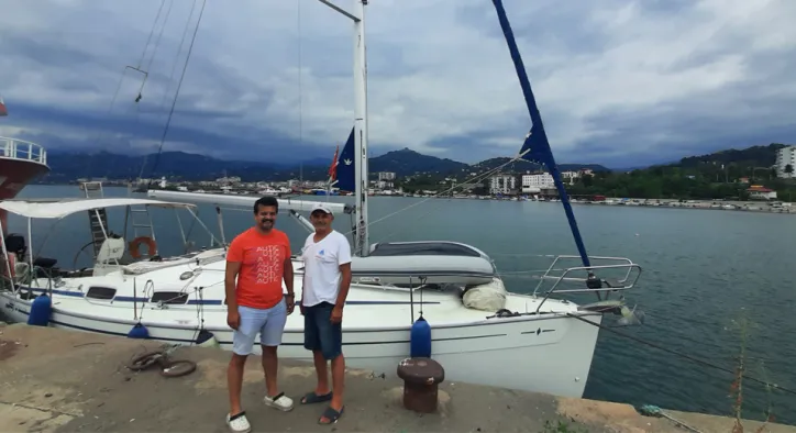 Pusula ve Rüzgar Arasında