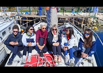 “Phoenix Girls” (International Offshore Yacht Club)