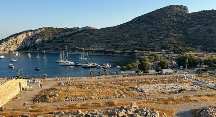 Knidos’ta "Marina Konforu" ve Tarihe Yolculuk